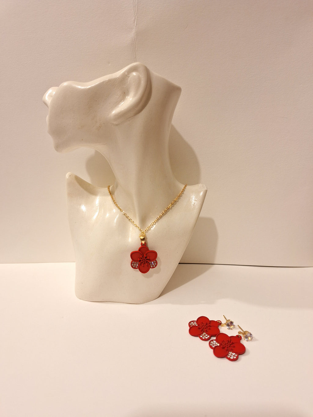 Elegant Floral Jewelry Set