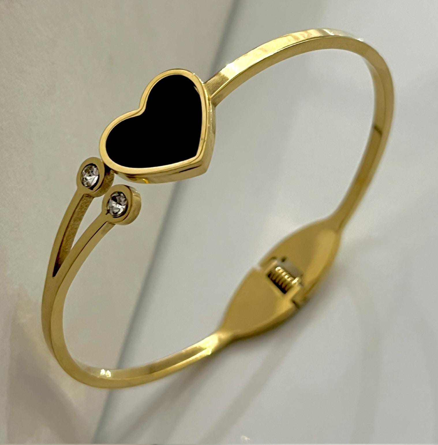 Black Heart Chic Bangle