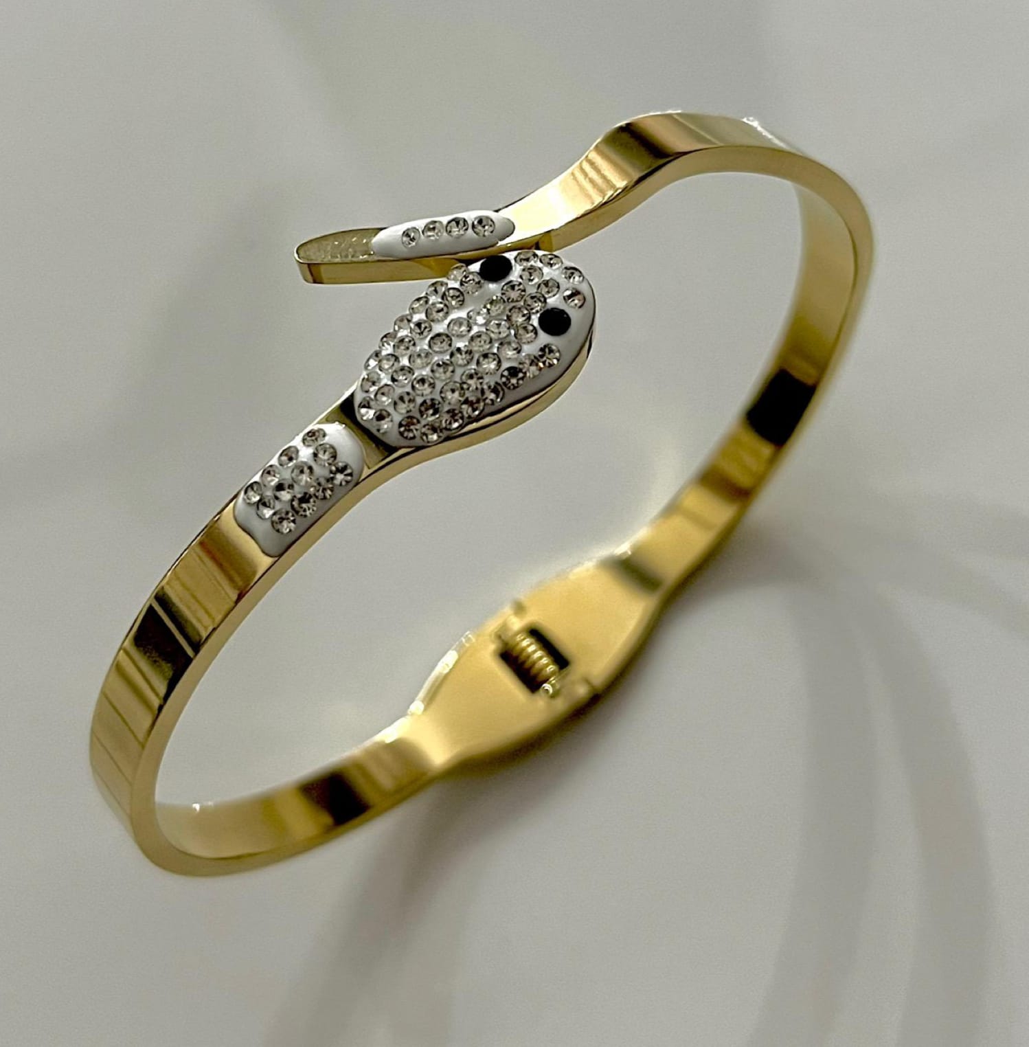 Pave Heart Bangle