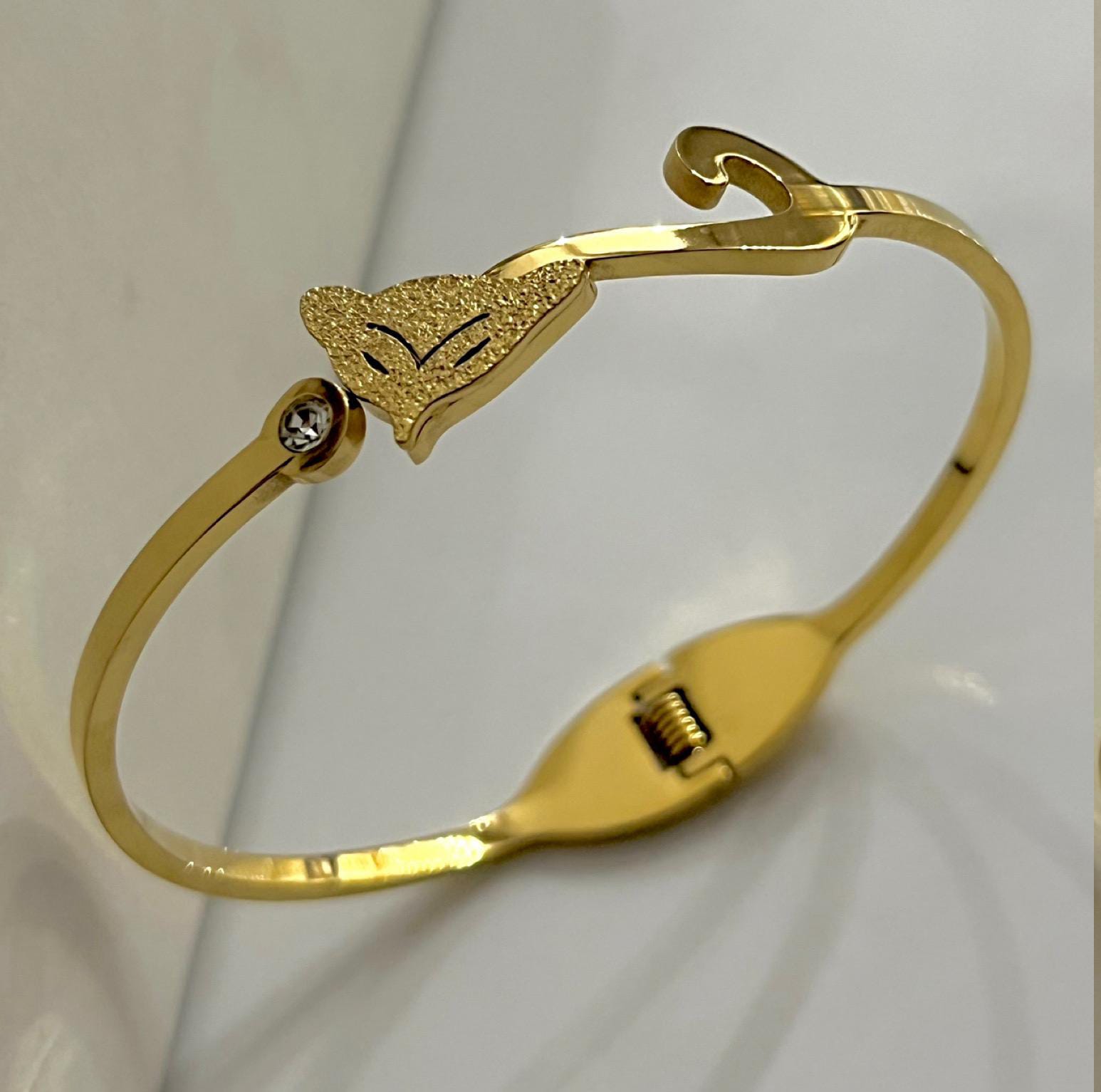 Fox Bangle