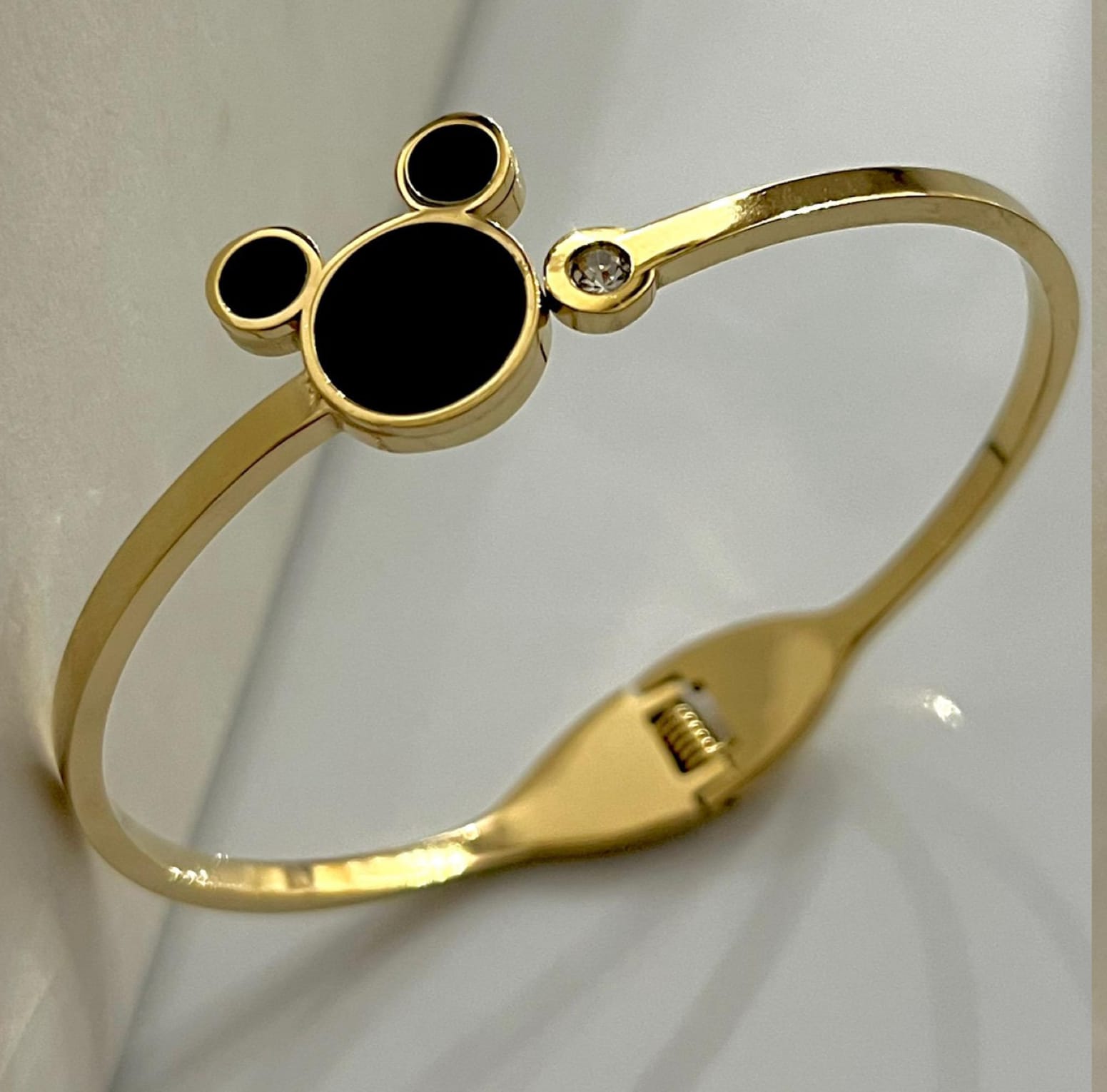 Paw Print Onyx Bangle