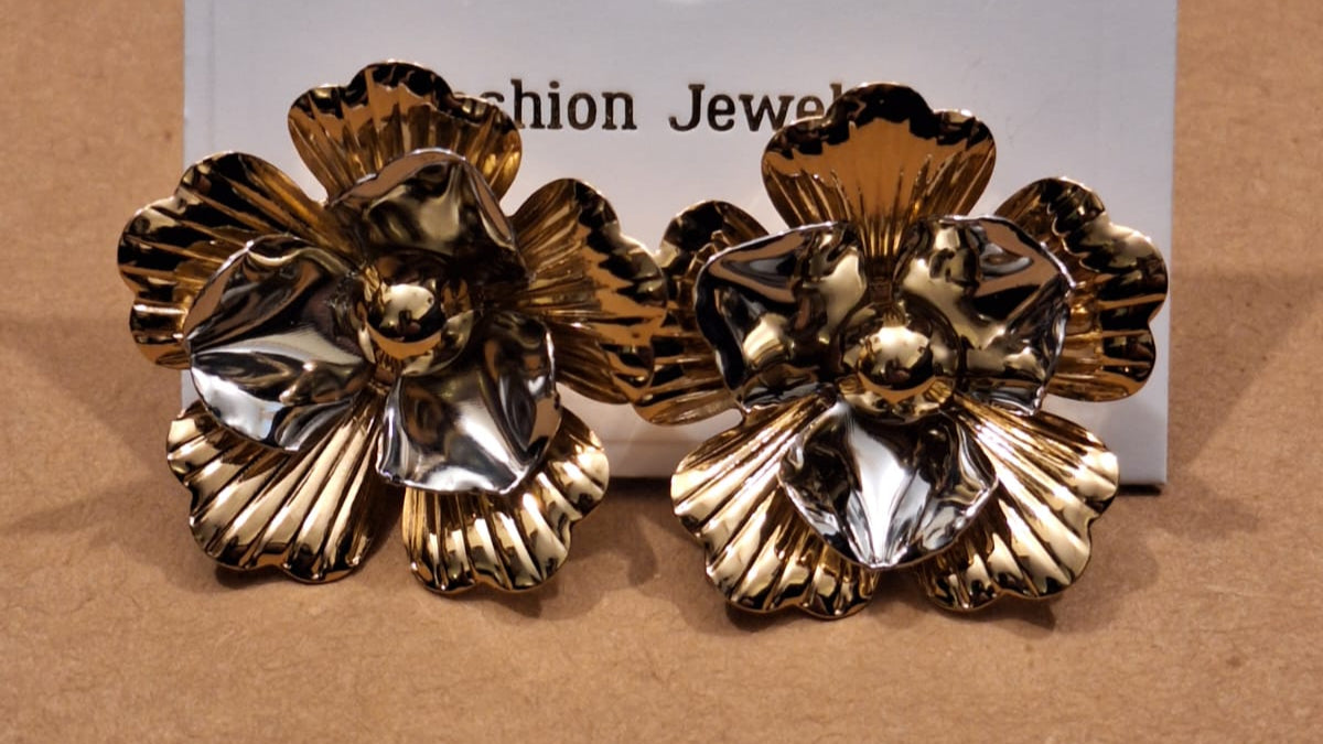 Gold Floral Earrings