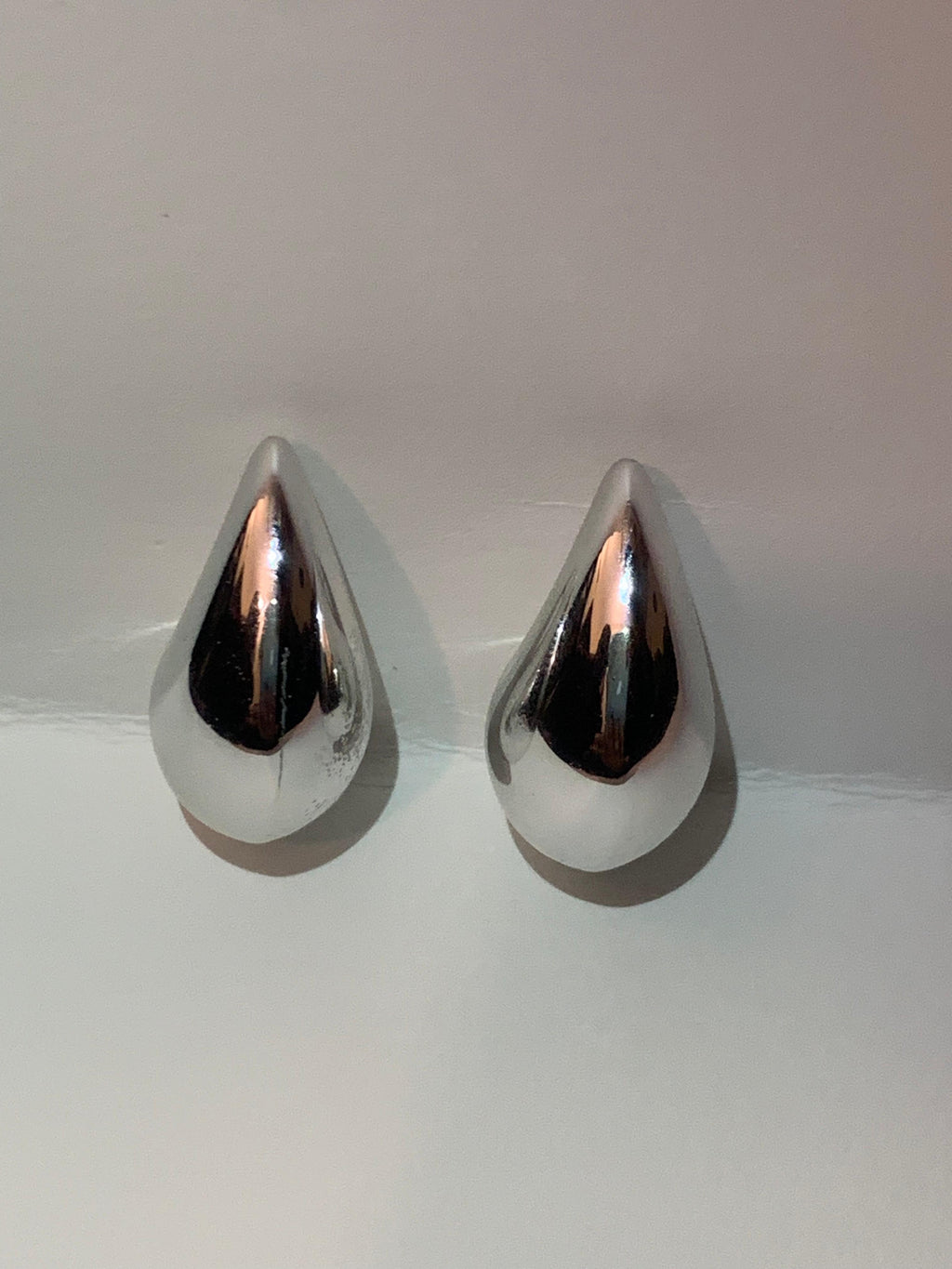 Silver Heart and Teardrop Earrings Set