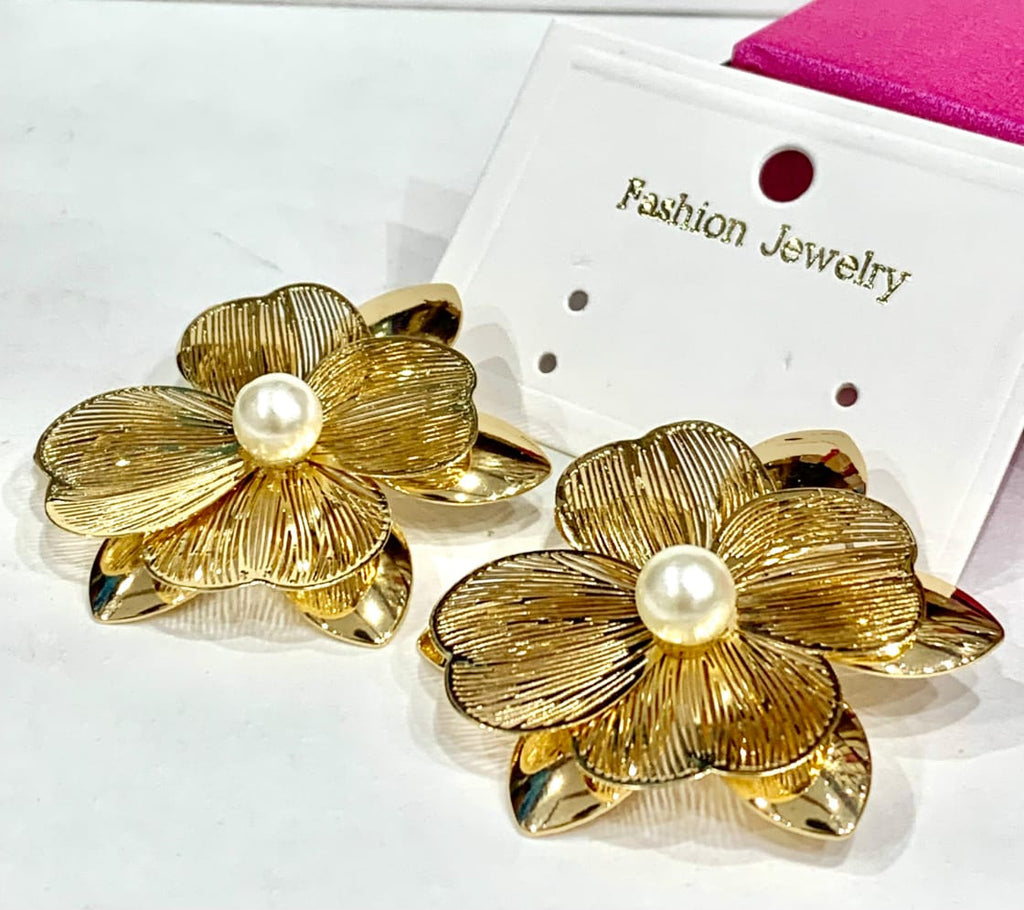 Floral Pearl Earrings